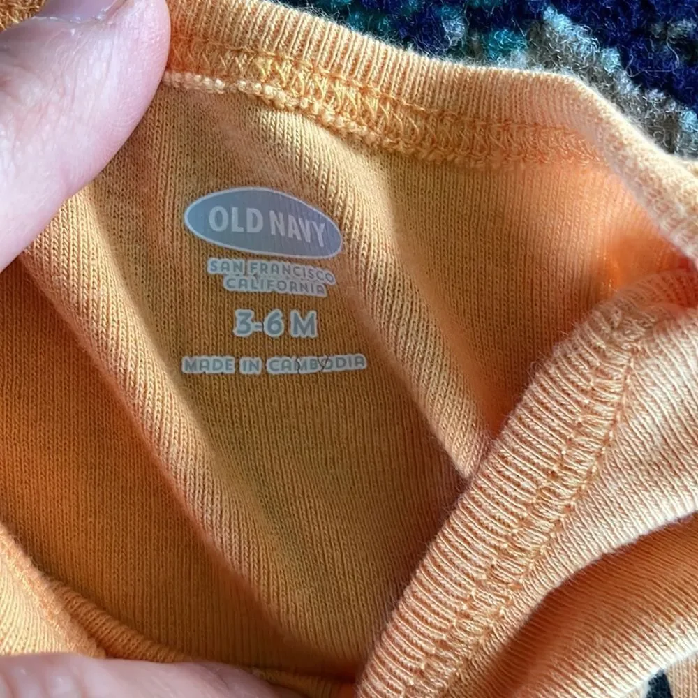 Bundle of 6 Halloween/Thanksgiving clothes
